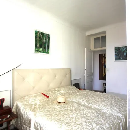 Le Port Apartment *